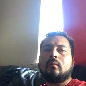 Meet your Posher, Luis